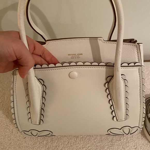 Michael Kors Collection white scalloped leather satchel & removable strap - Picture 7 of 8